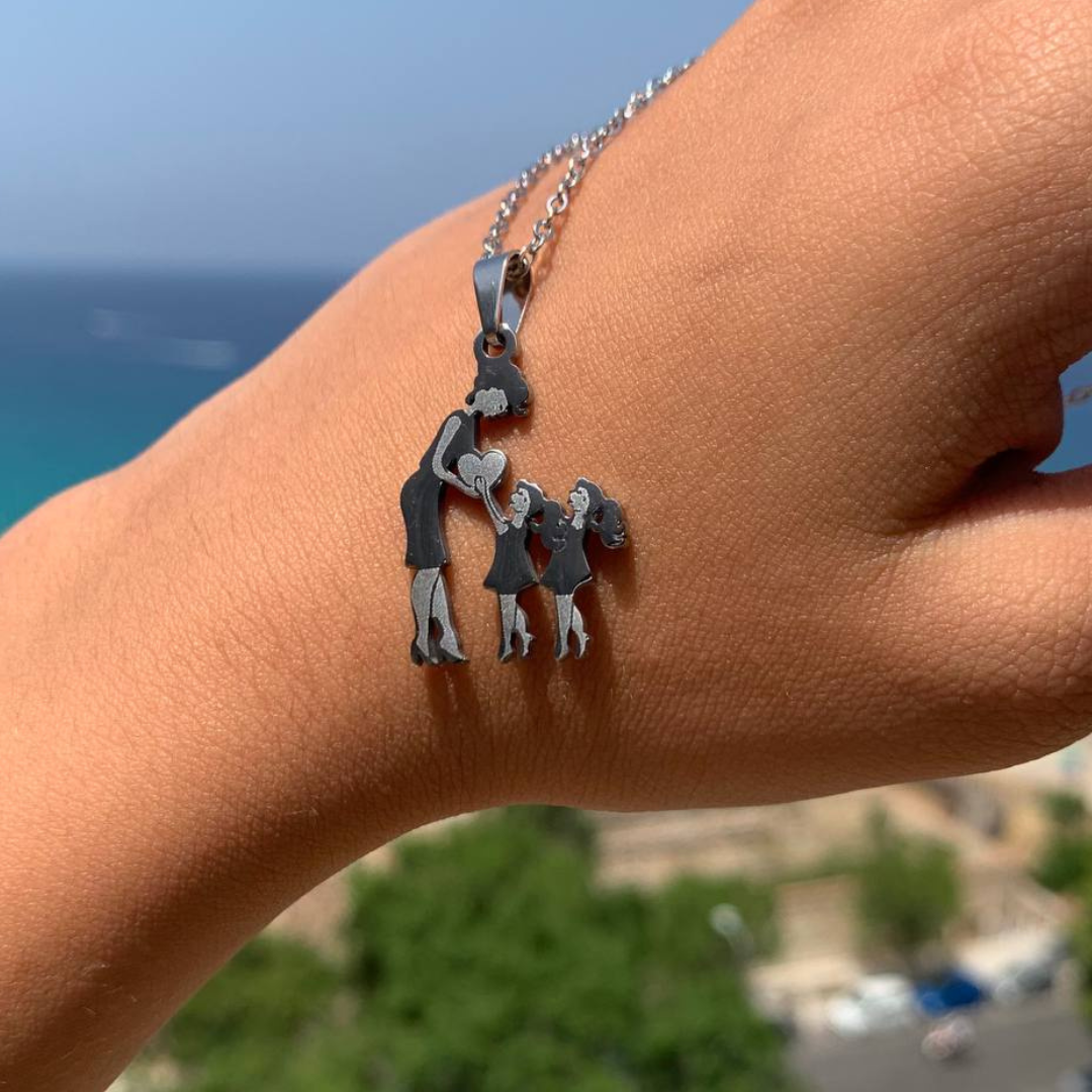 Necklace "MOTHER AND CHILDREN"