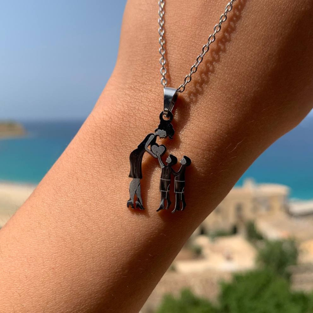 Necklace "MOTHER AND CHILDREN"
