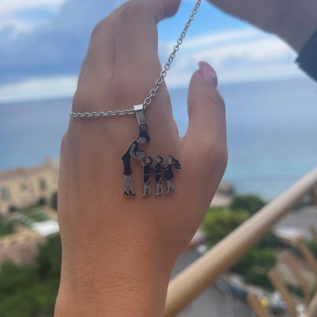 Necklace "MOTHER AND CHILDREN"