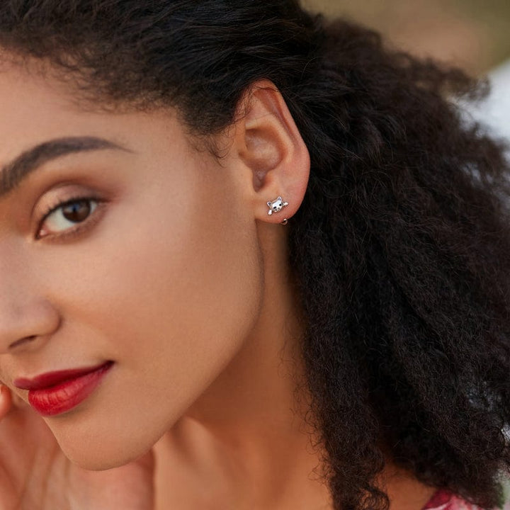 Black Eye Silver Cat Earrings