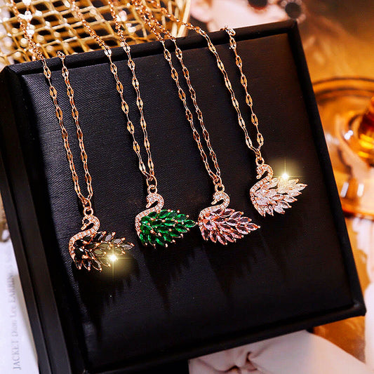 New temperament swan pendant